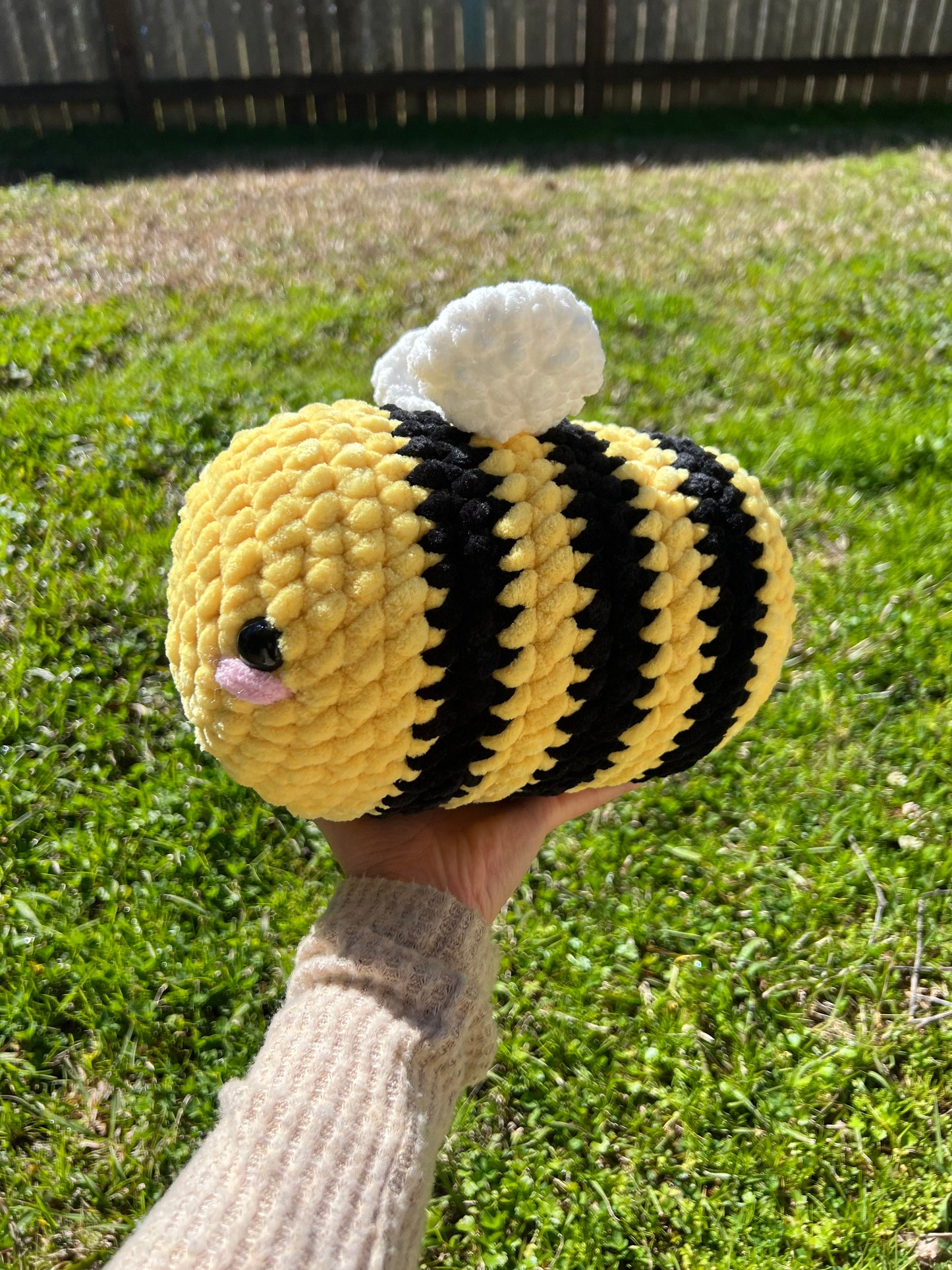 2-in-1 Bee Crochet Pattern - 2 Styles